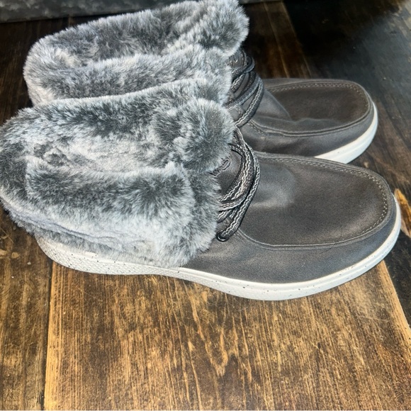 BOBS from Skechers Shoes - Bobs by Skechers Skipper - Hang Glider Sneaker Grey Size 6 women